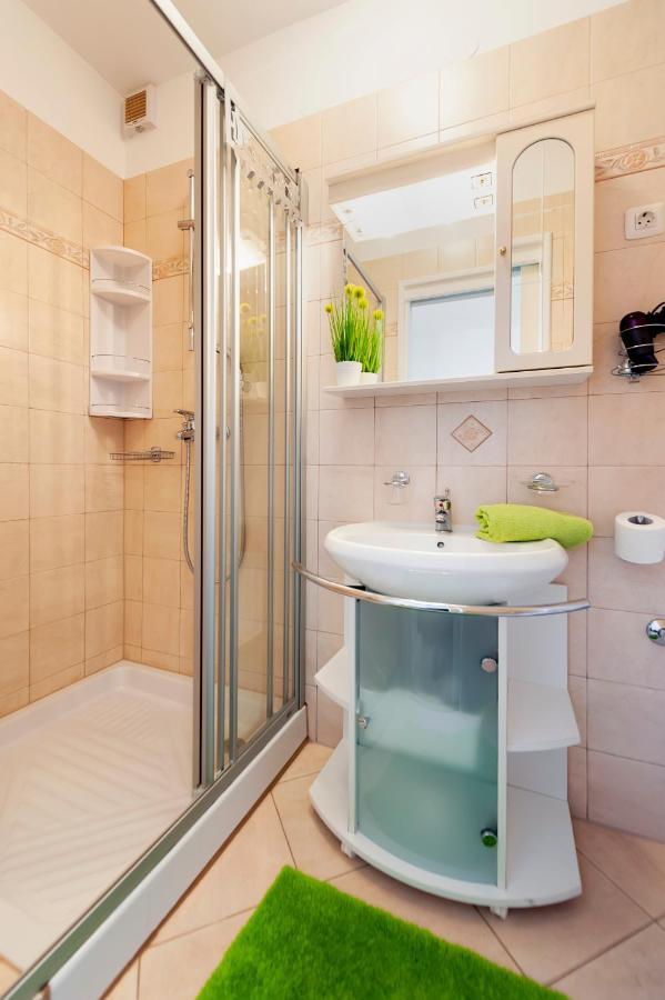 Apartment&Rooms Graciela Rovinj Exterior foto